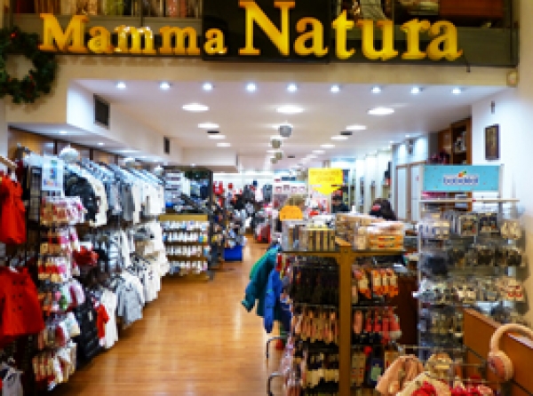 Εγκατάσταση φωτιστικών LED Techlumen στο κατάστημα Mamma Natura